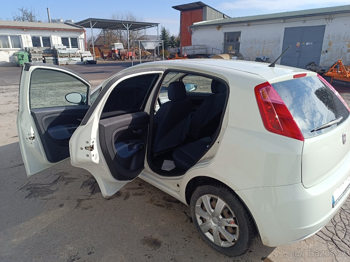 Fiat Grande Punto - 5