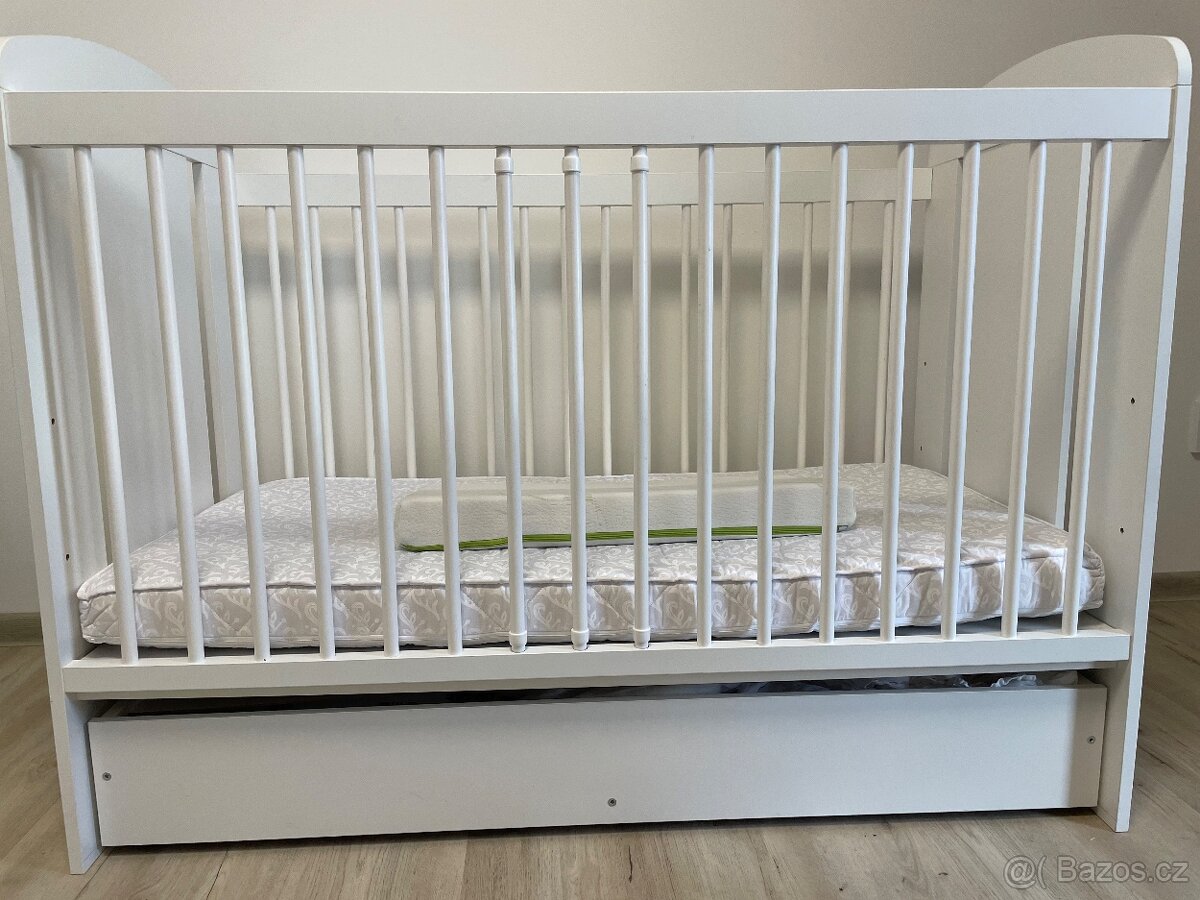 Postýlka 120 x 60 včetně matrace a šuplíku - 5