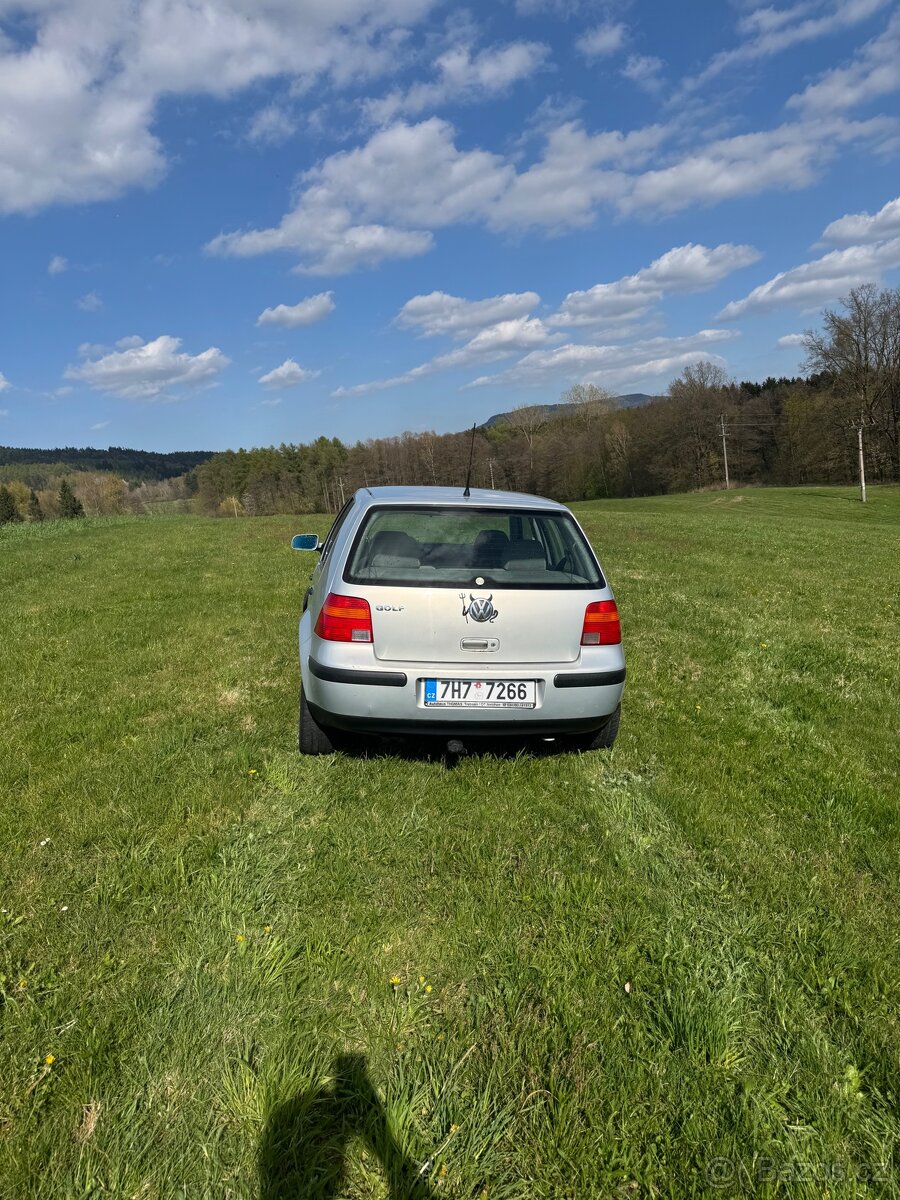 VW Golf IV - 5