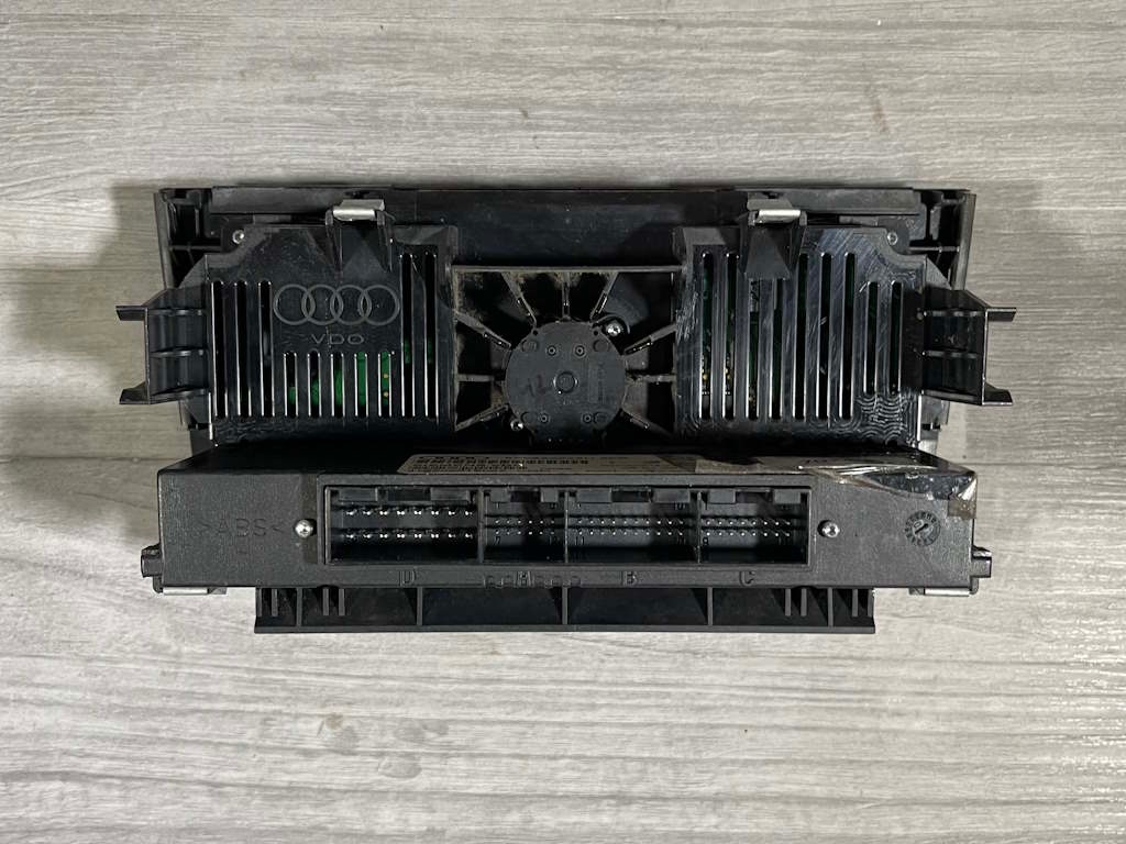 AUDI A3 - 8P - 2003-2012 - klima panel 8P0820043H - 5