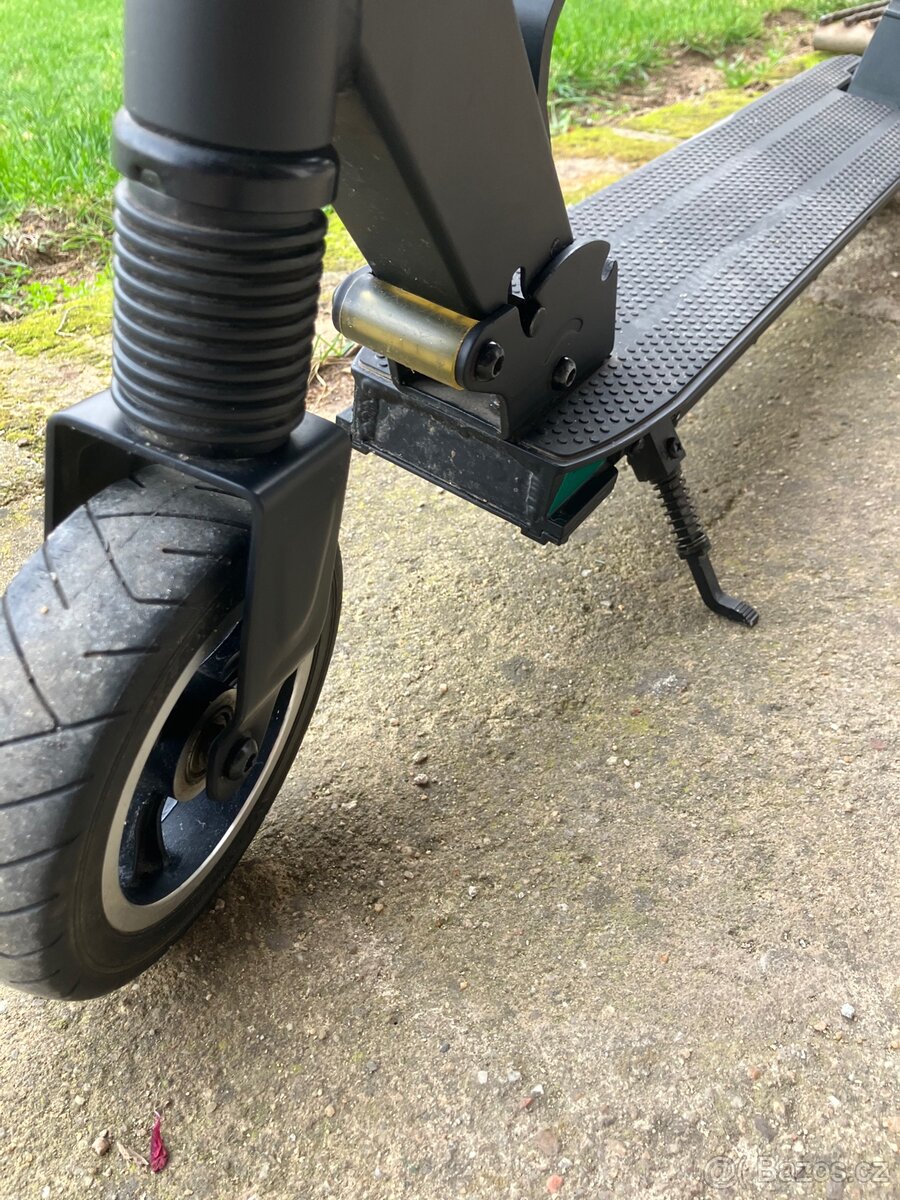 Elektrokoloběžka LAMAX e-scooter s5000 - 5