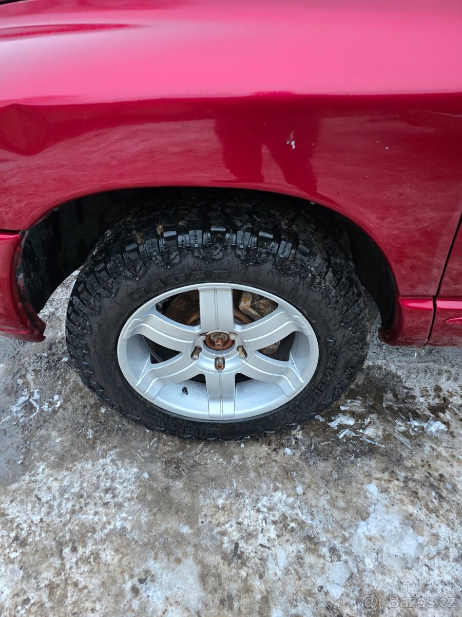 Prodám Dodge Ram 1500 4x4