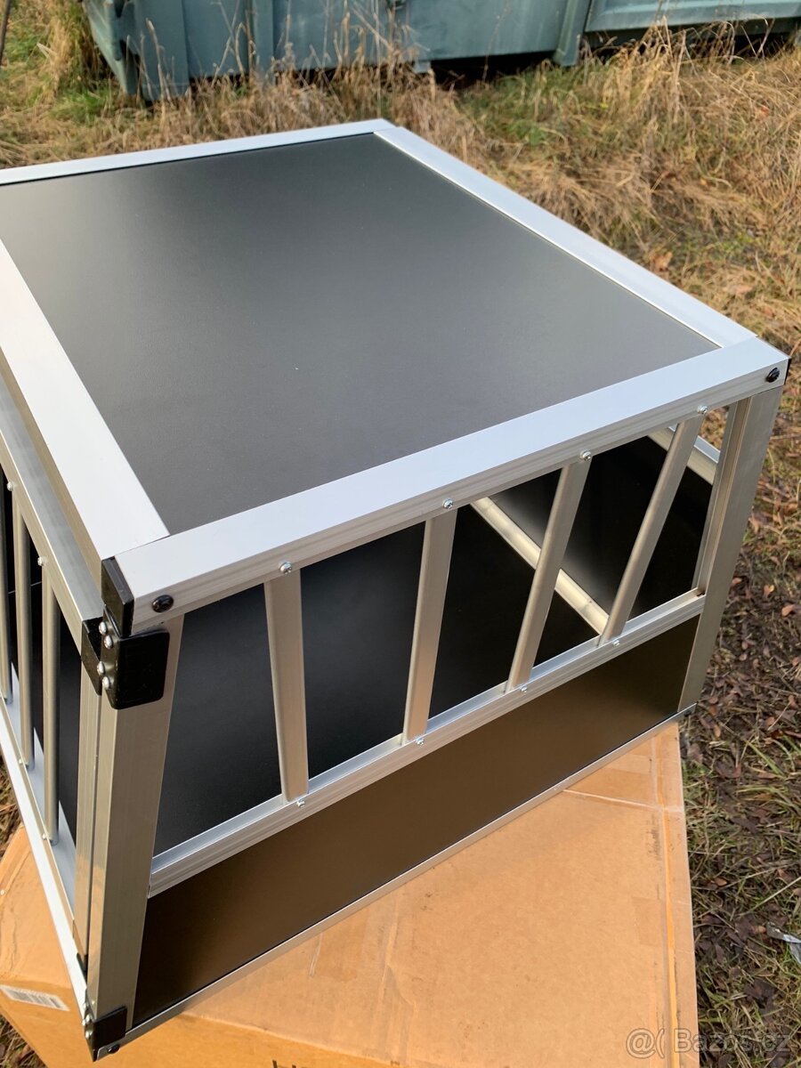 Psí přepravka hliníková, šikmá zadní strana S, černá - 5