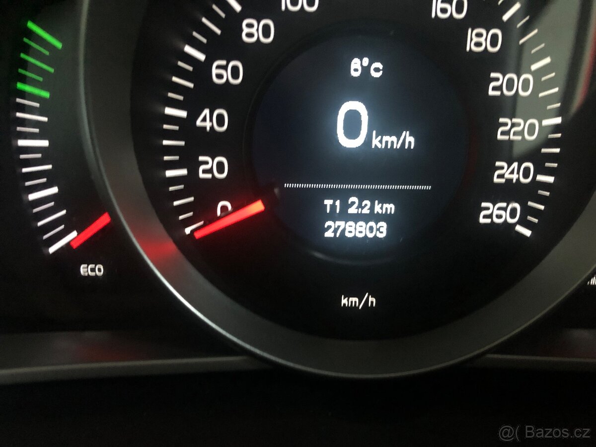 Volvo V40 D3 R.v. 2018/6 - 5