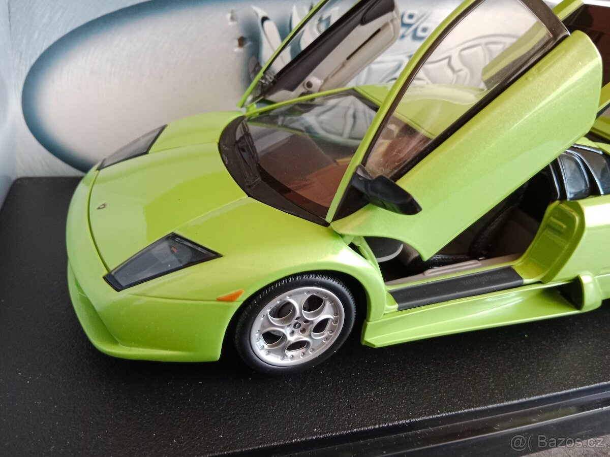 Lamborghini Murciélago 1:18 - 5