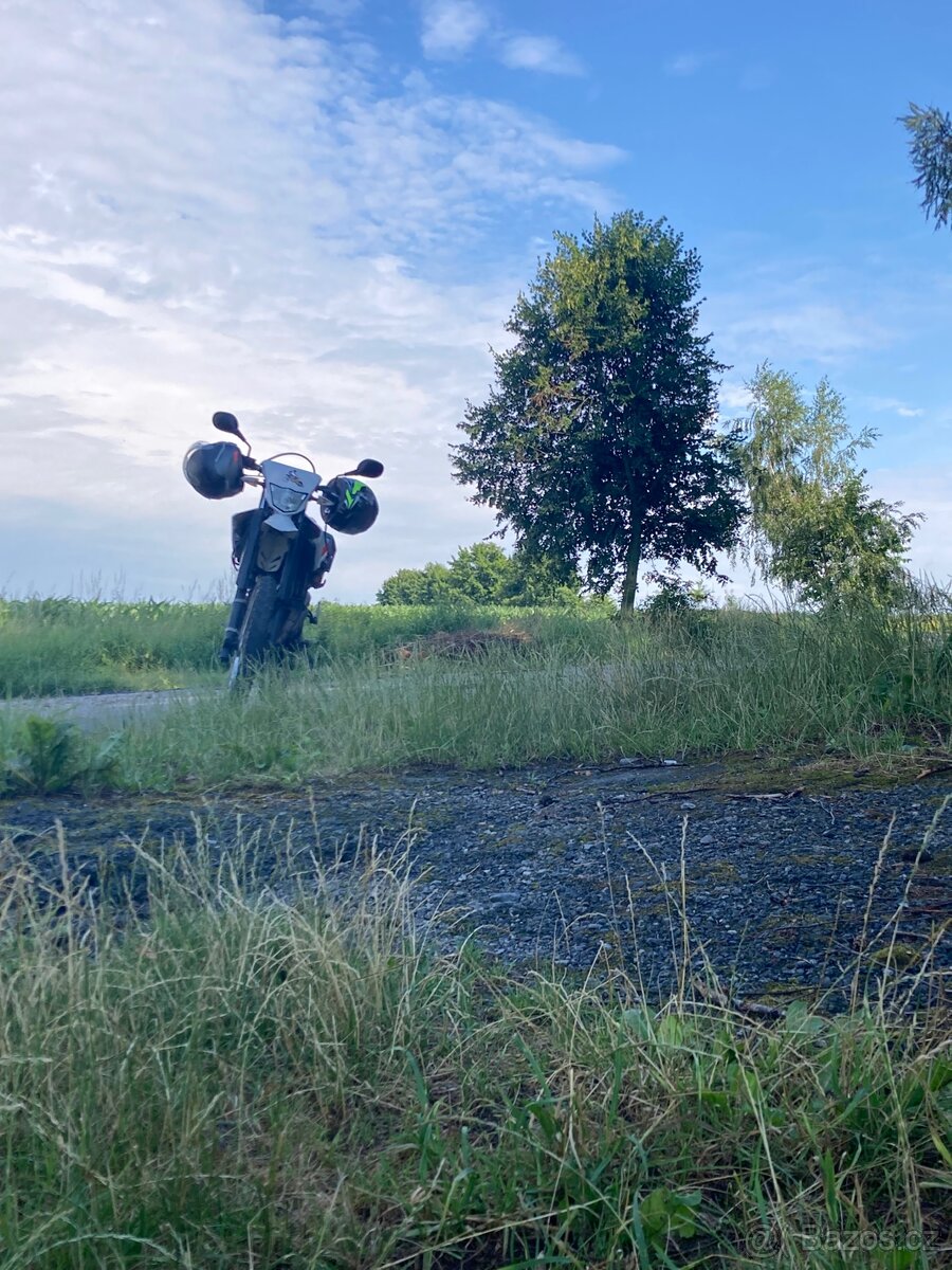 Yamaha wr 125r