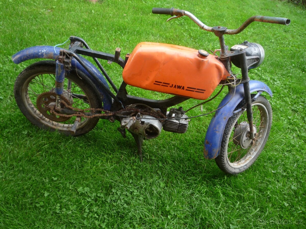 Prodám Jawa 23 Mustang. Nálezový stav ze stodoly. Napadeno - - 5