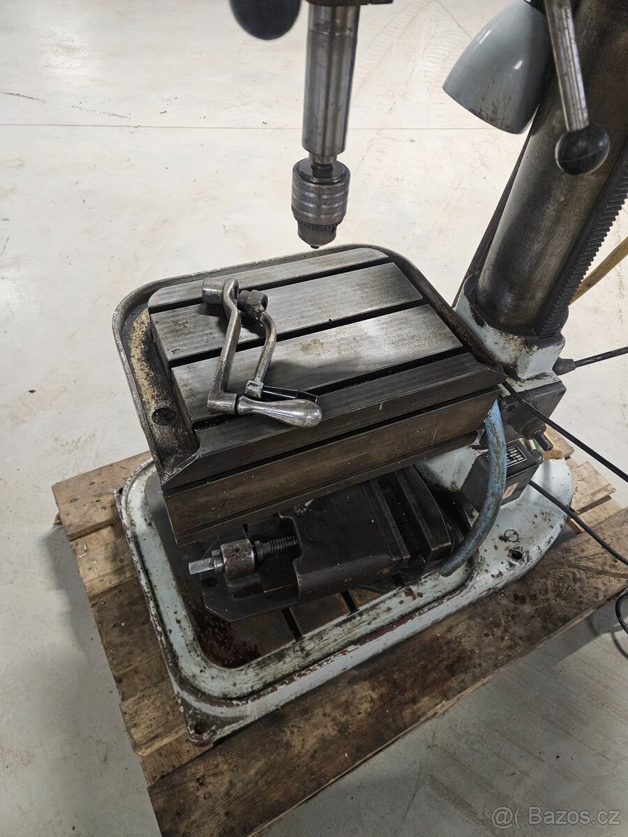 Sloupová stojanová vrtačka VS 32B + svěrák - 5