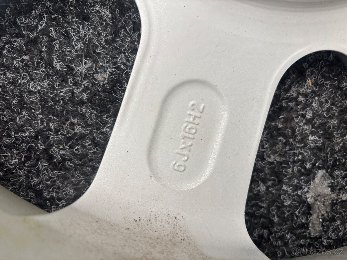 Alu kola Rondel 5x110 R16 - 5