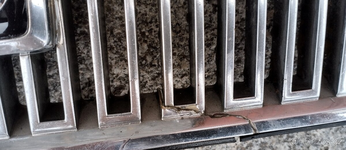 Volvo V70 S70 98-01 chladič Sahara mřížka 2× - 5