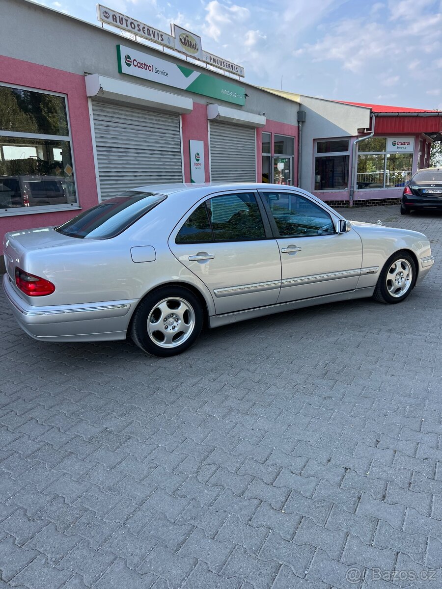 Mercedes E270 cdi (59.000km) - 5