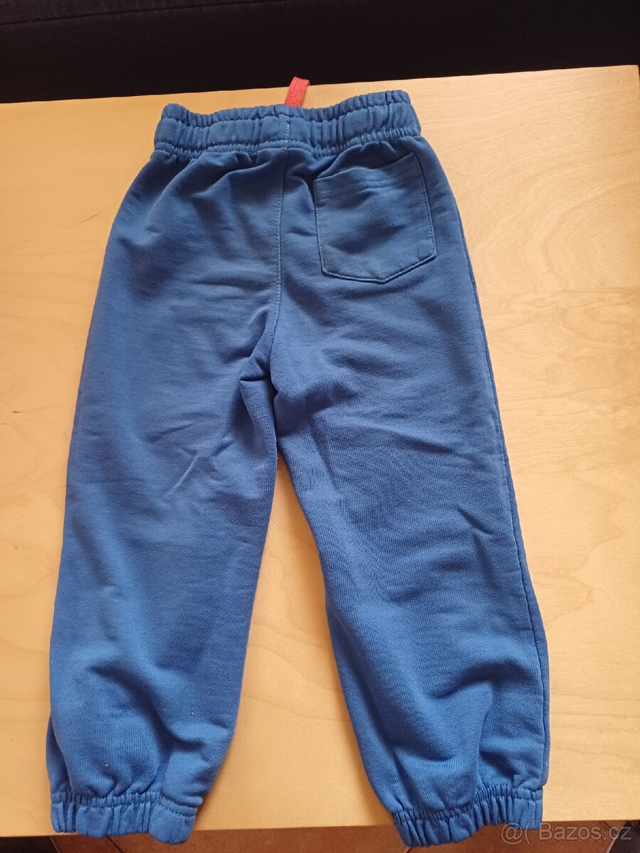 6 x tepláky vel. 98 a 104 - 5