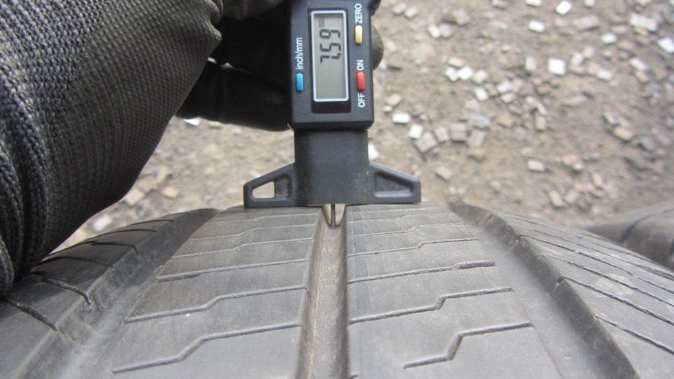 Letní pneumatiky 215/65/15c Continental - 5