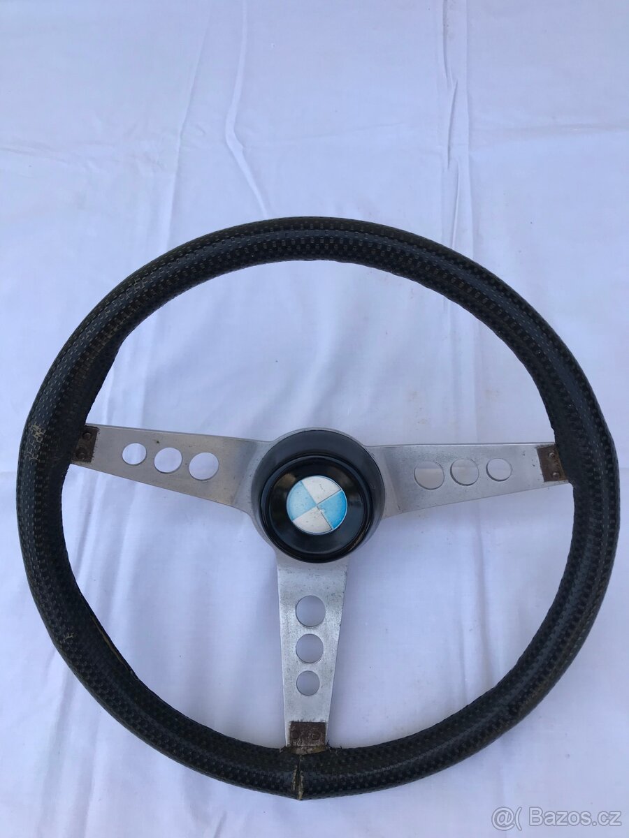 Sportovní volant SKODA 110R - 5