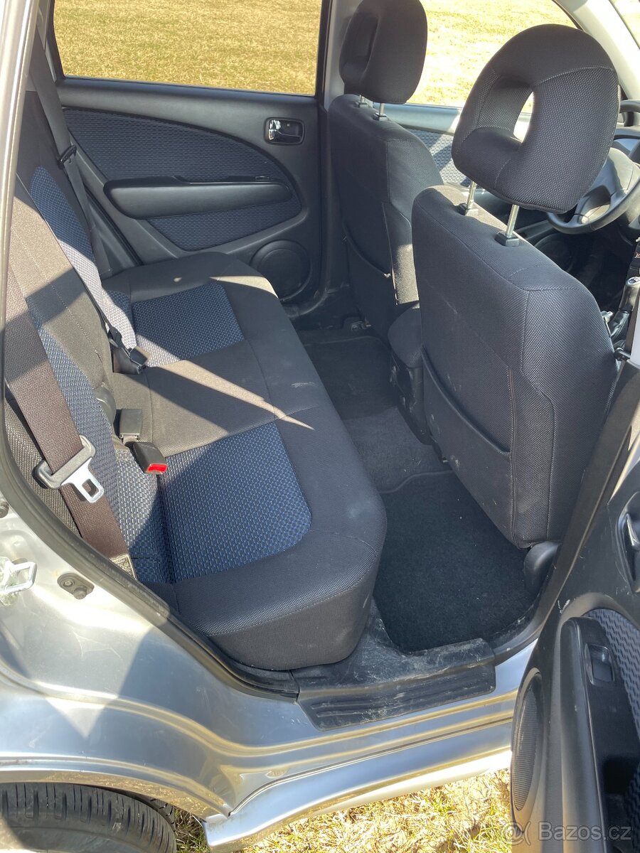 Mitsubishi Outlander 2.4 Intense 4X4 - 5