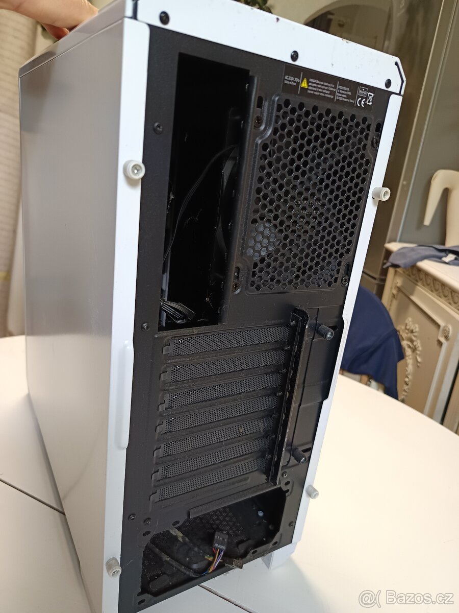 PC herní skrin - 5