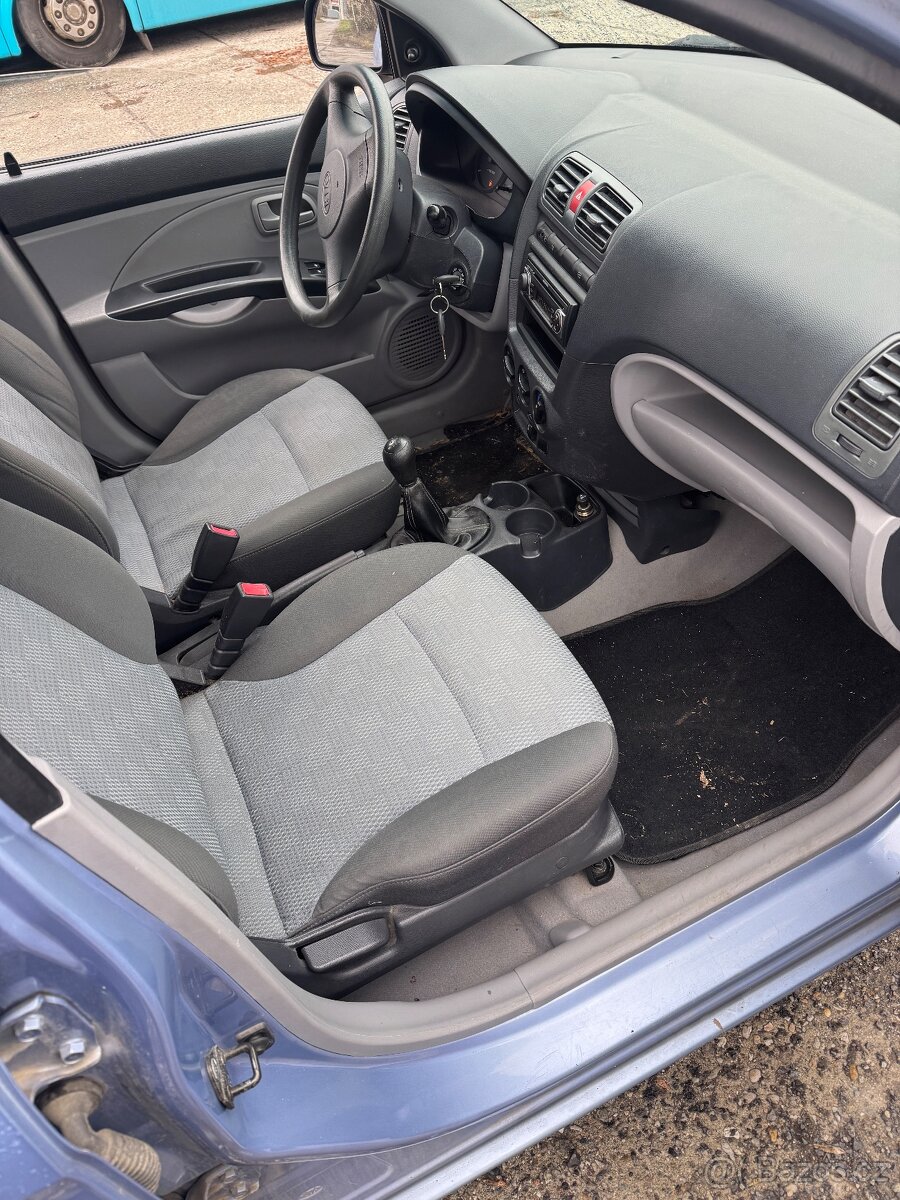 Kia picanto - 5