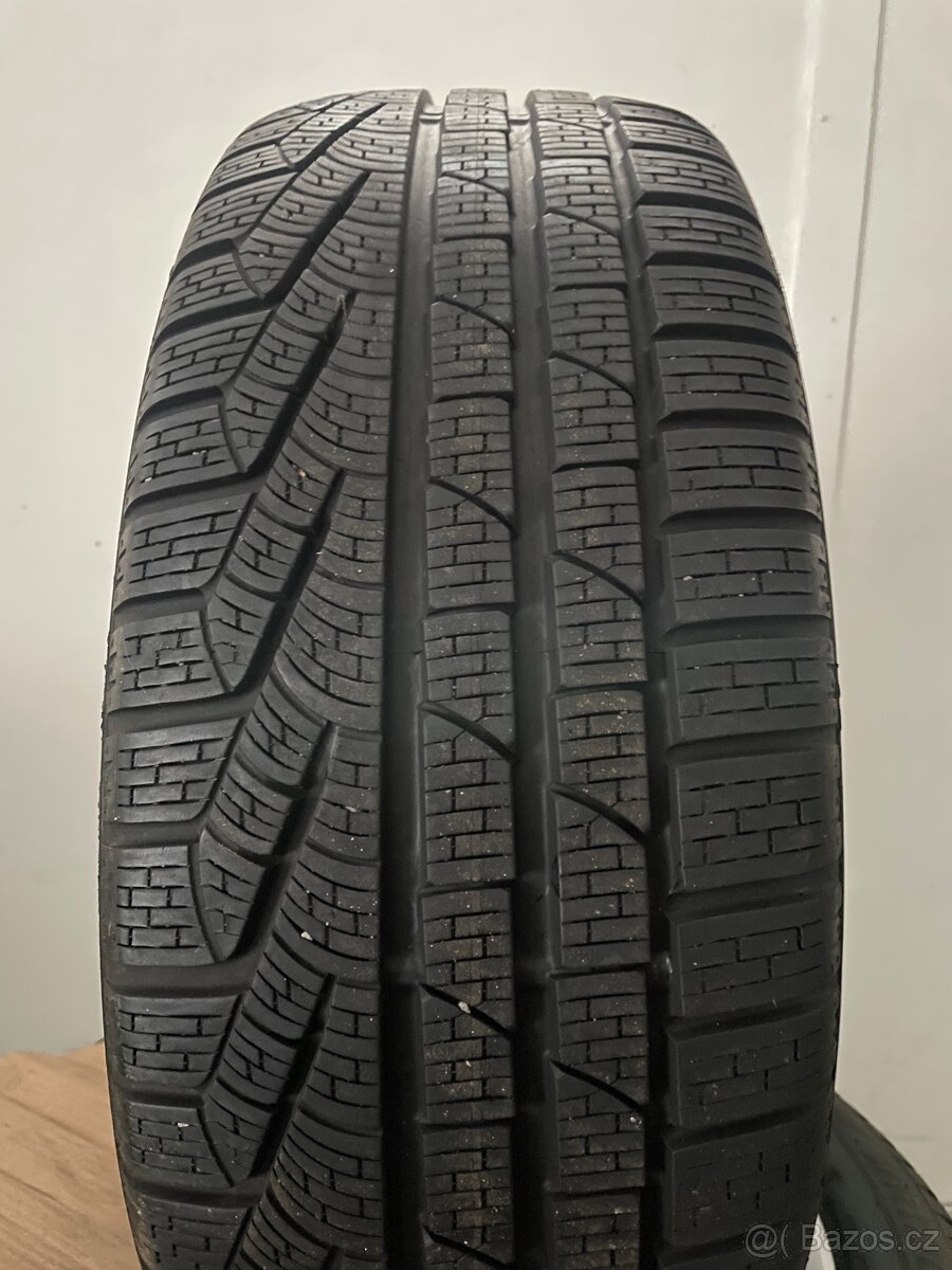 Orig zimni alu VW Tiguan II Sebring r18 + Pirelli 235/55r18 - 5