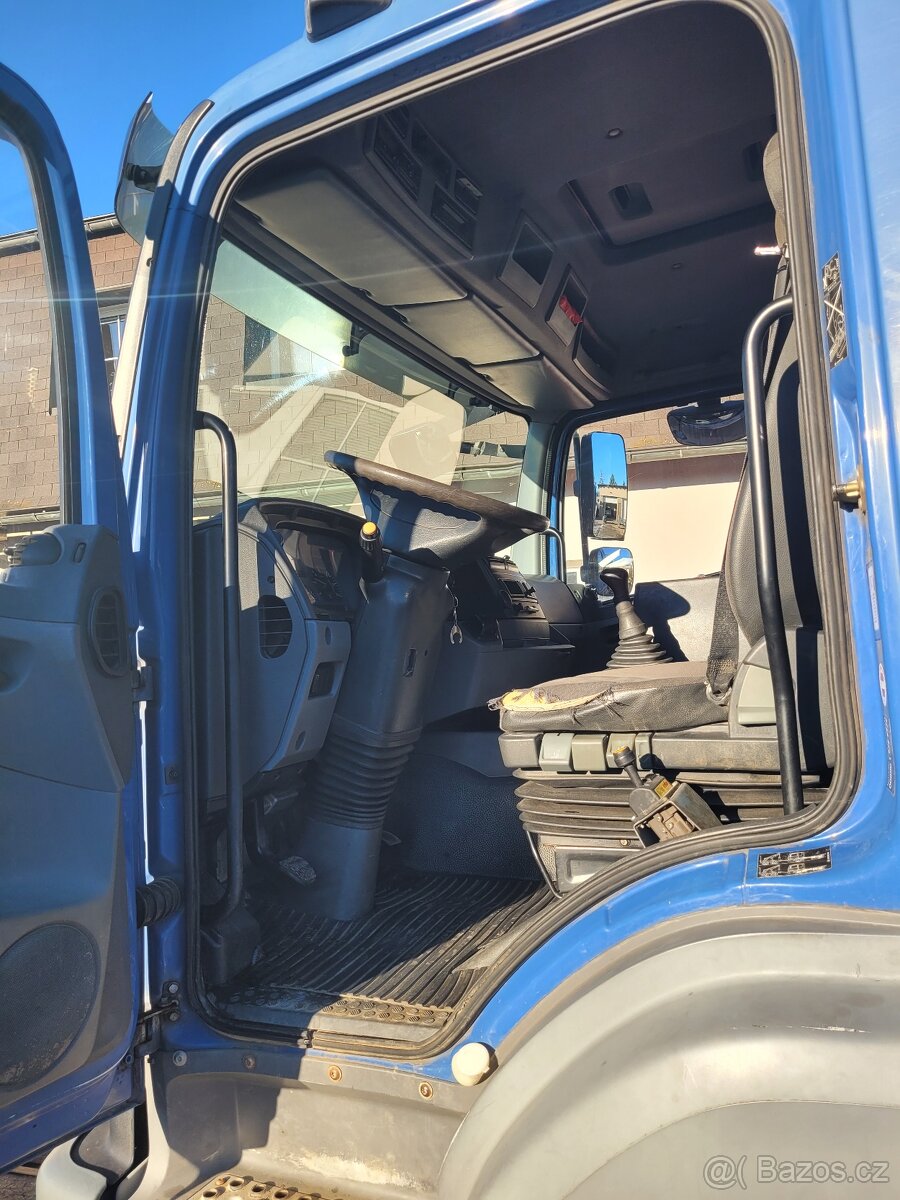 Mercedes Benz axor - 5