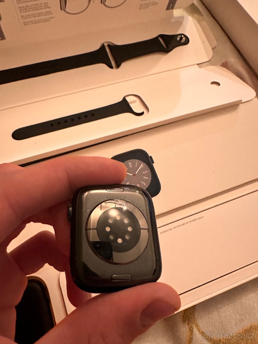 Apple Watch 8 45mm GPS - 5