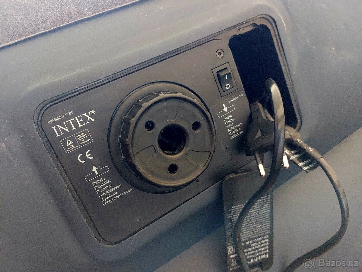 Nafukovací postel Intex 152x203x42 cm - 5