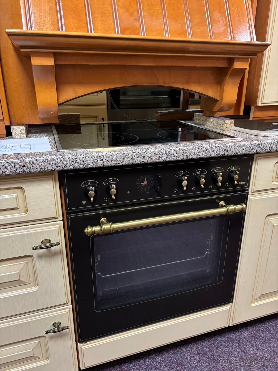 Kuchyňská linka vč spotřebičů - 5