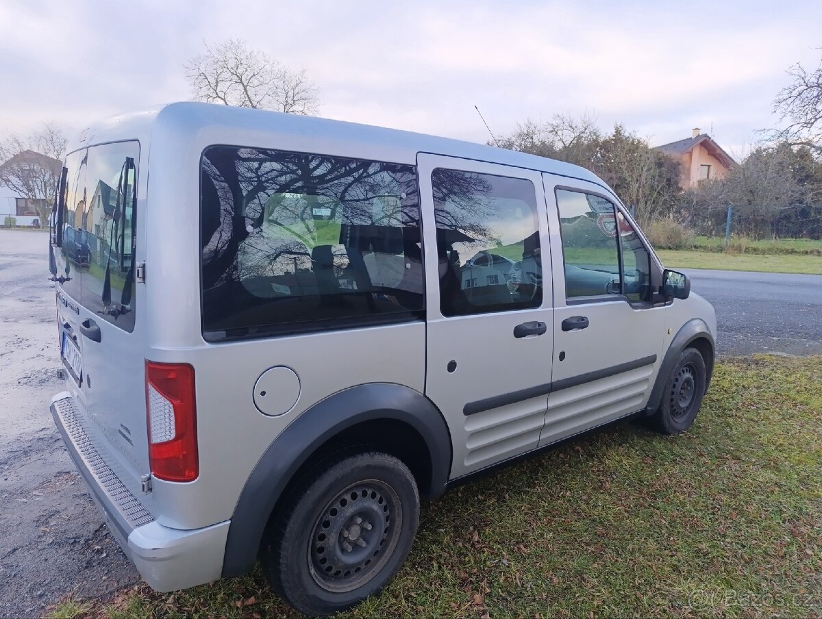 Ford Tourneo Connect 1.8Tdci rv.2011 - 5