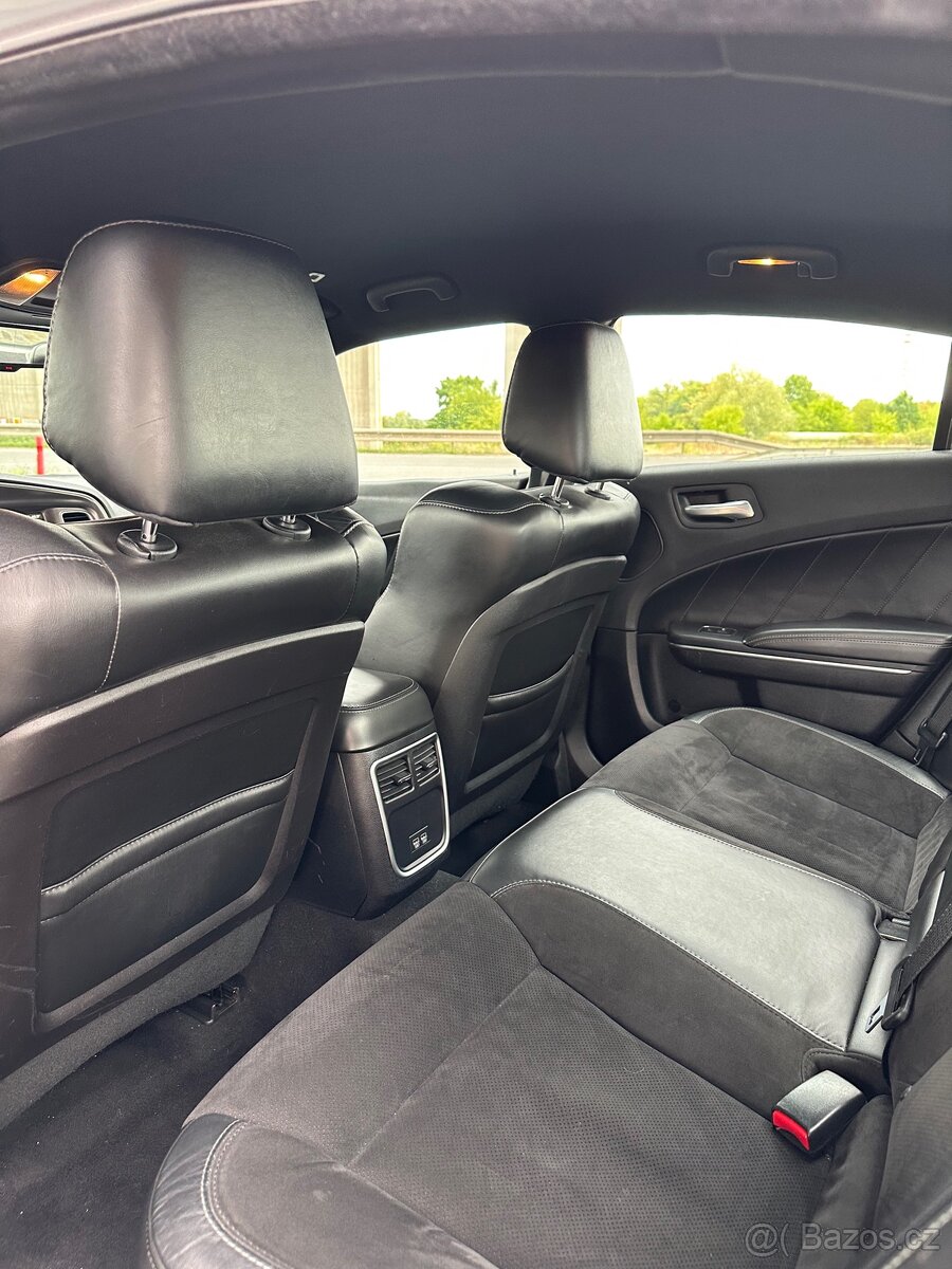 Dodge Charger 6.4 V8 - 5