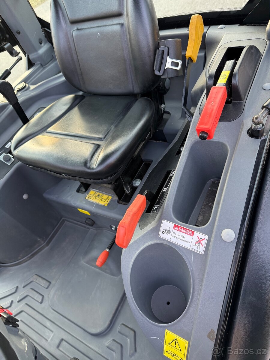 Solis 26 HST 4x4 , 71mth - 5