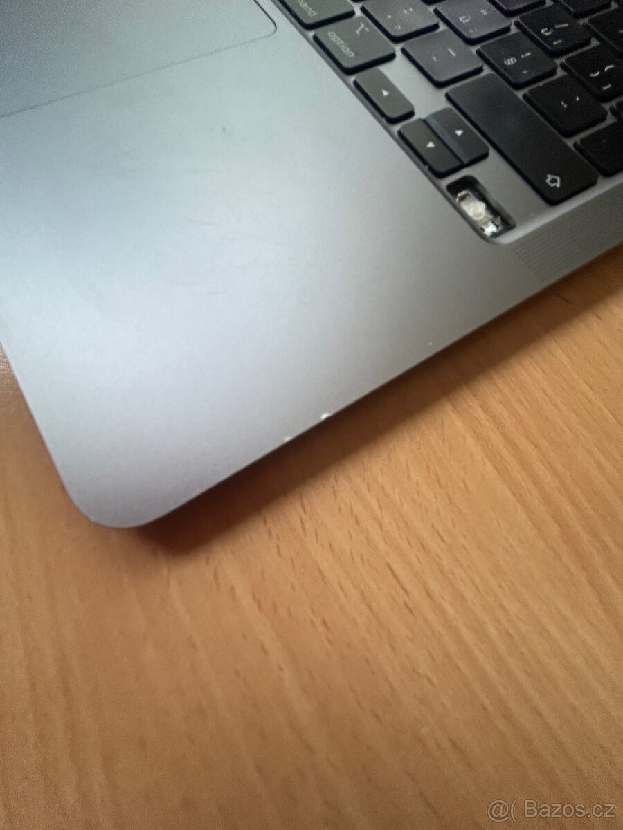 Prodám MacBook Air M1 13” originál krabice + nabíječka - 5