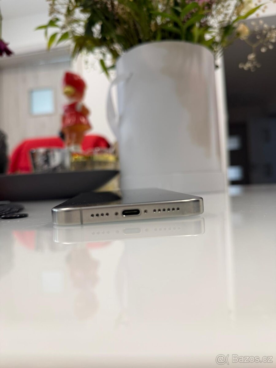 Prodám iPhone 15 Pro Max, Top stav 100% baterie - 5