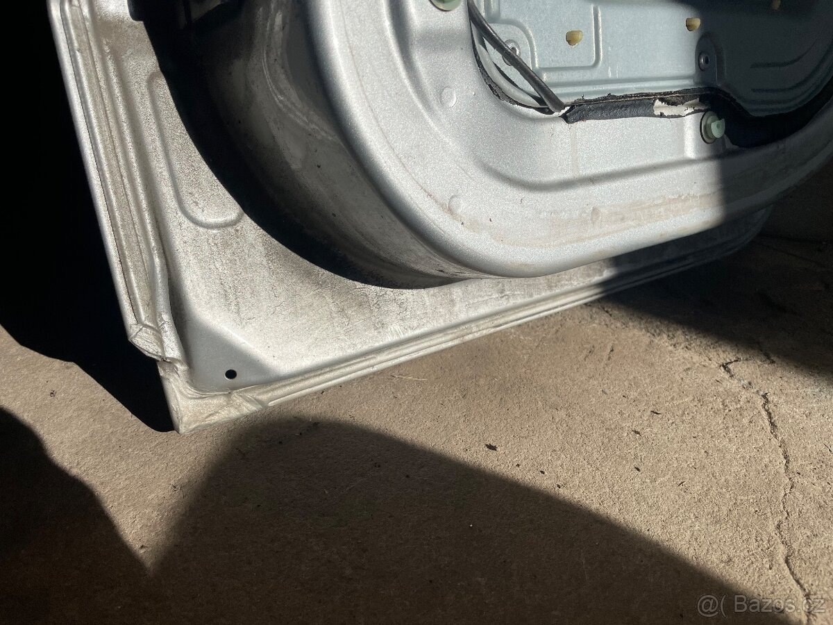 Fabia 1 combi dveře na dily levně - 5