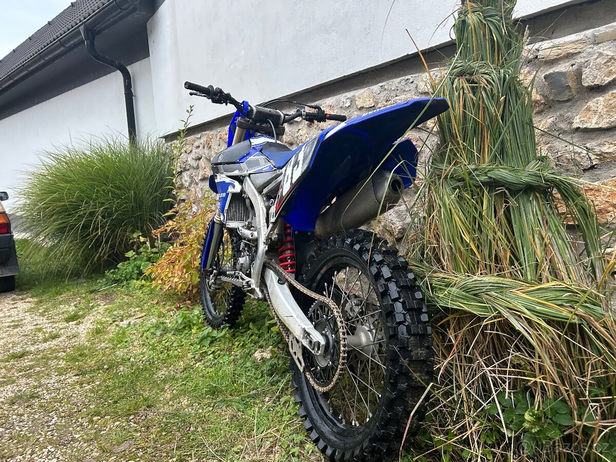 Yamaha YZ250F - 5