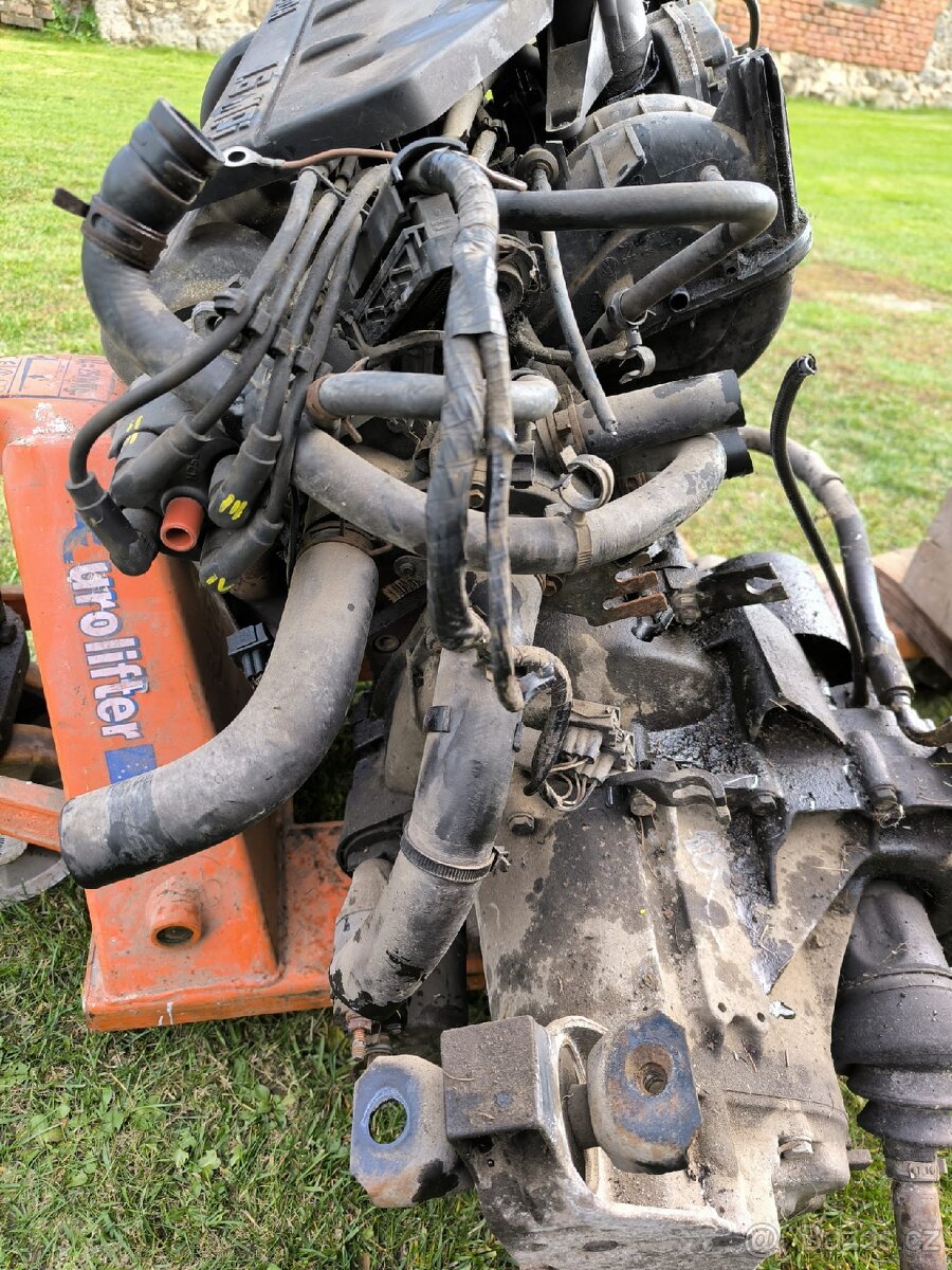 Motor 1.6 Felicia - 5