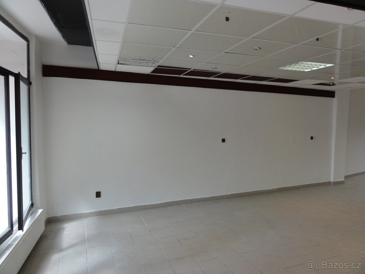 Pronájem obchodních prostor v Přerově blízko centra - 5