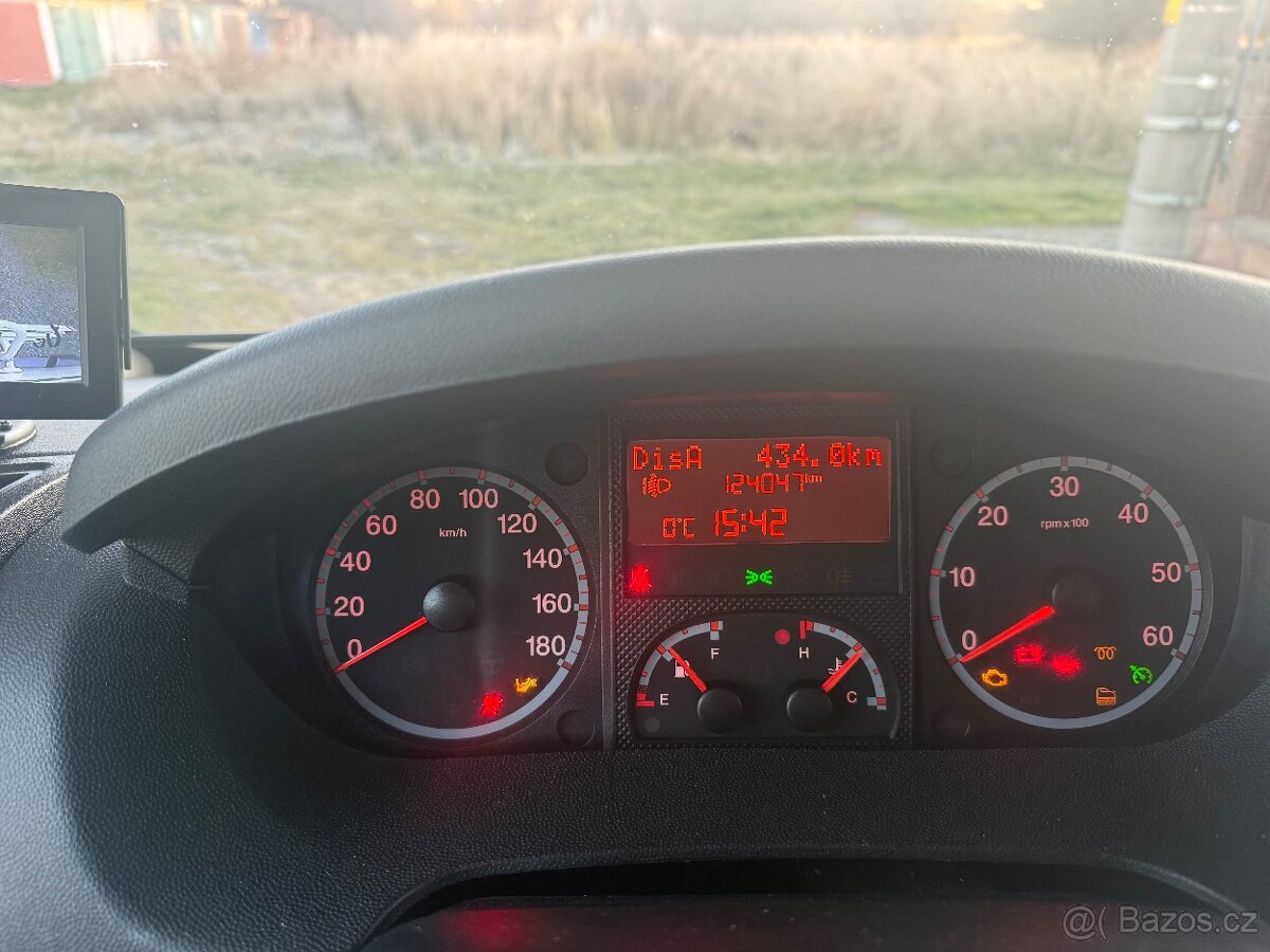 Obytný vůz Roller Team Granduca Garage - 5