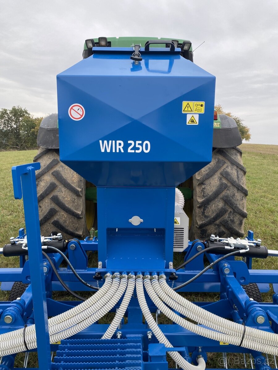 Pneumatická hadicová rozmetadla WIR větší objemy zásobníků - 5