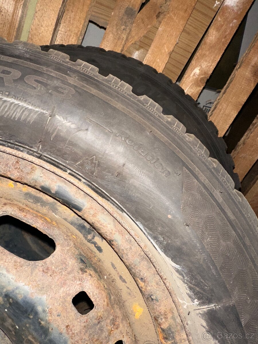Zimní pneu + plecháče - 5