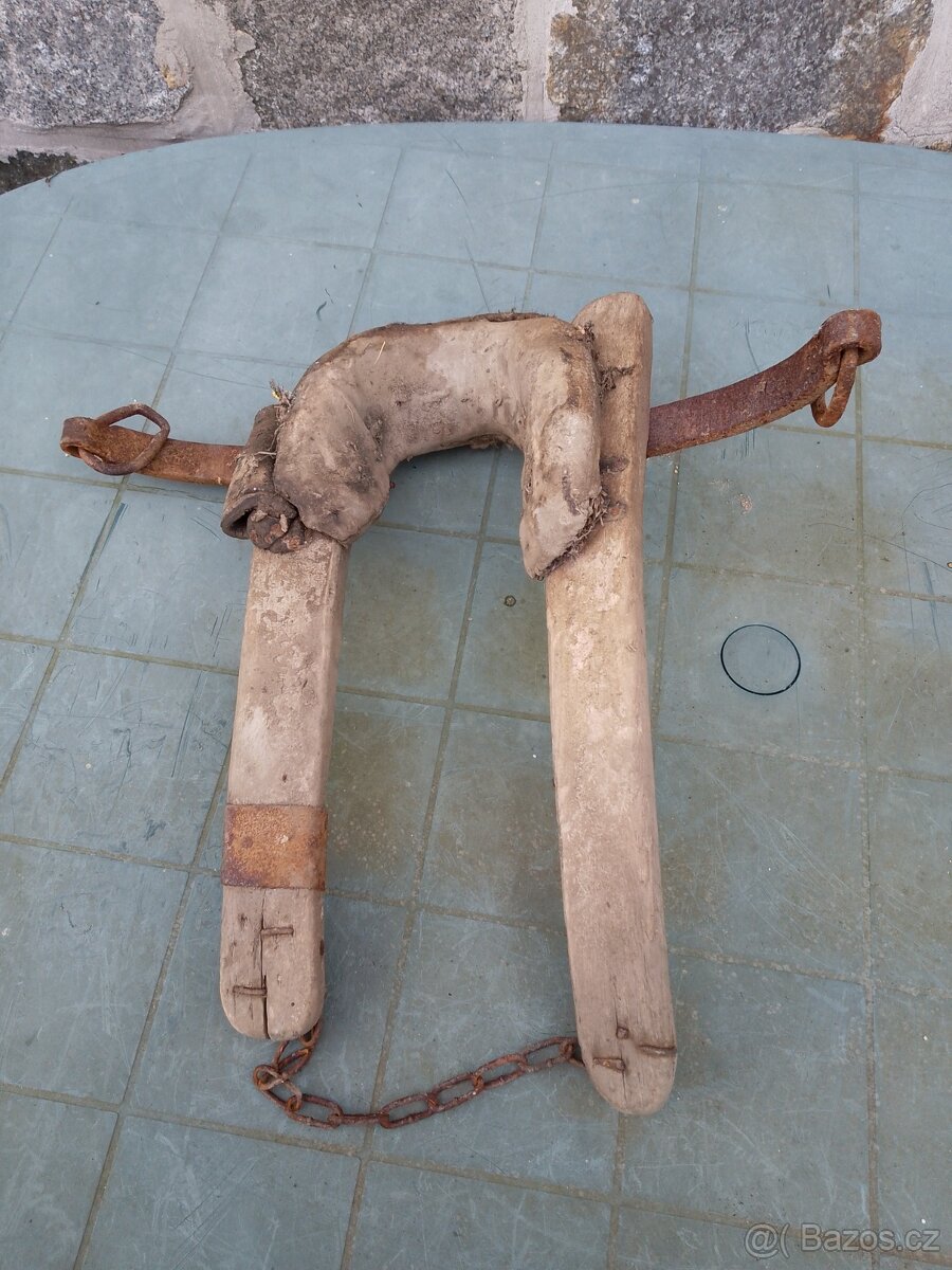 Starožitné volské chomouty - 2 kusy - 5