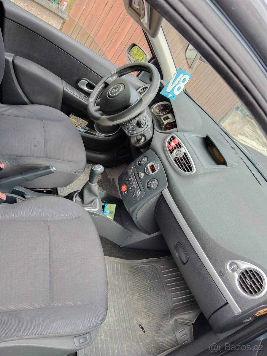 Prodám Renault Clio grandtour - 5