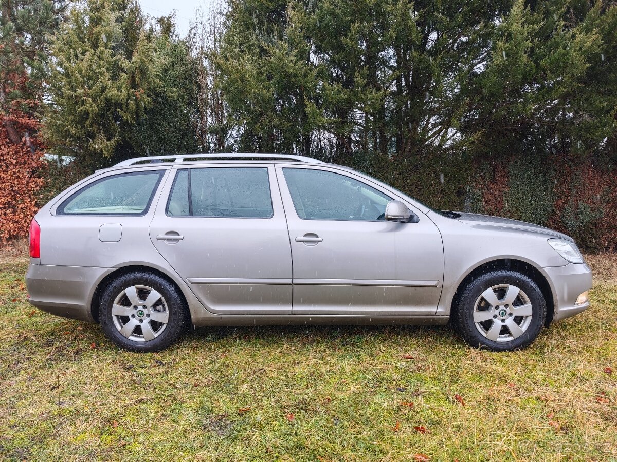 Škoda Octavia II combi facelift - 5
