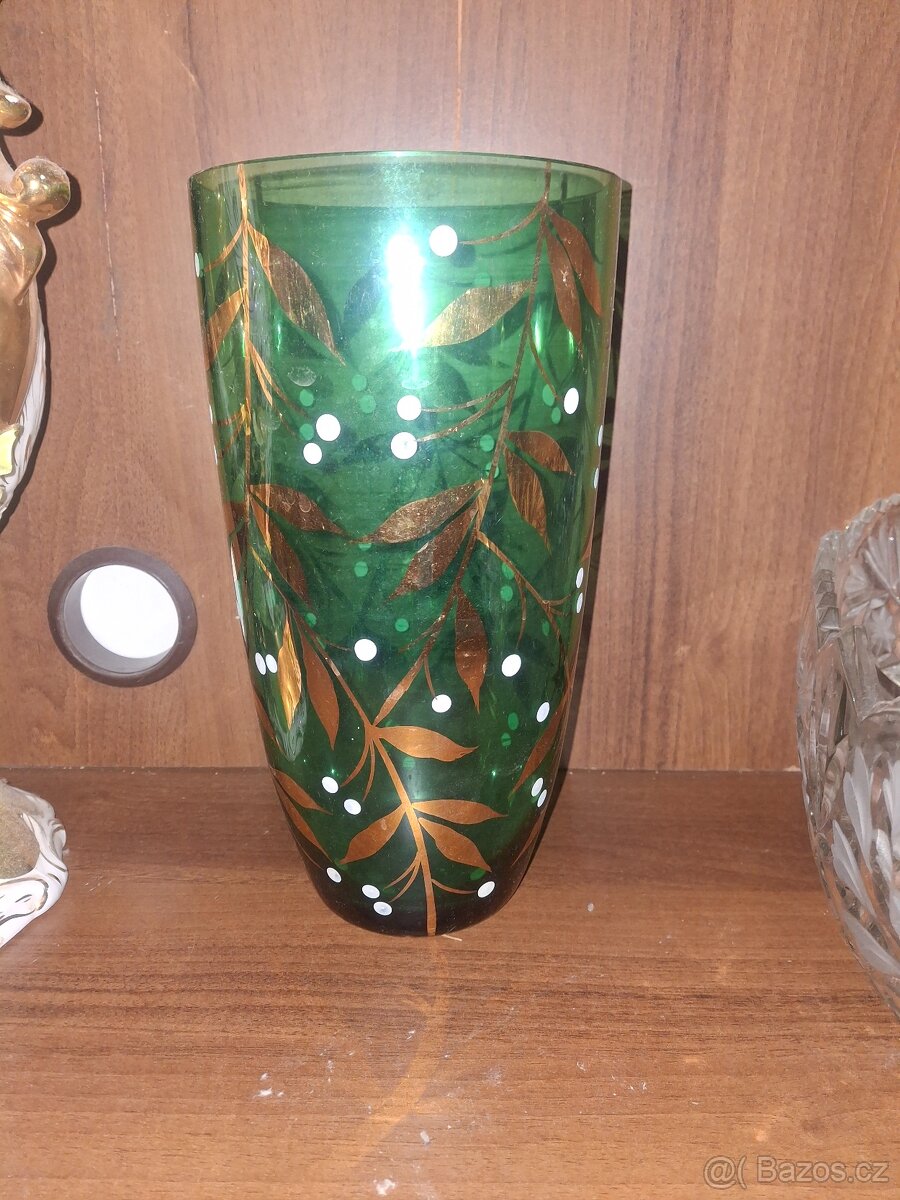 Skleněné vázy a dekorace - 5