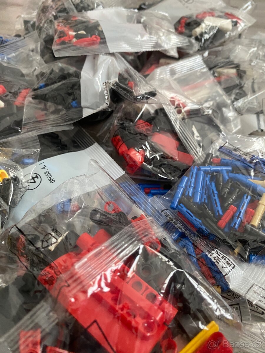 NOVÉ Alfa Romeo F1 Team - 1770ks kostek - 5