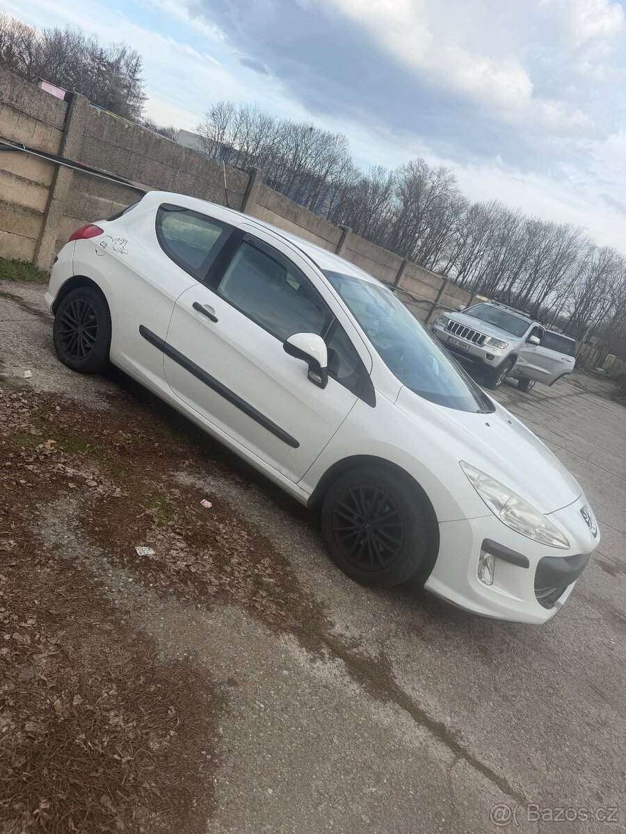 Peugeot 308 - 5