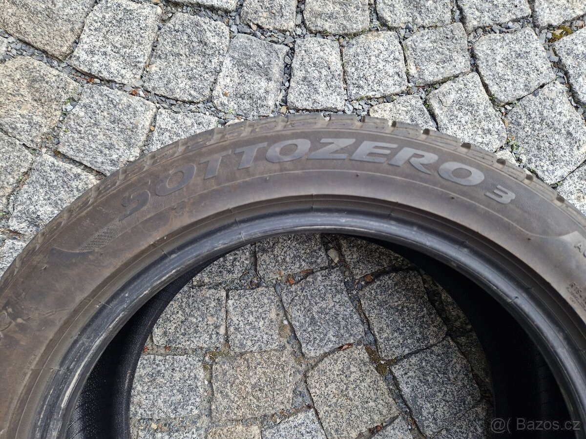 zimní pneu Pirellin 225/50/R18 - 5