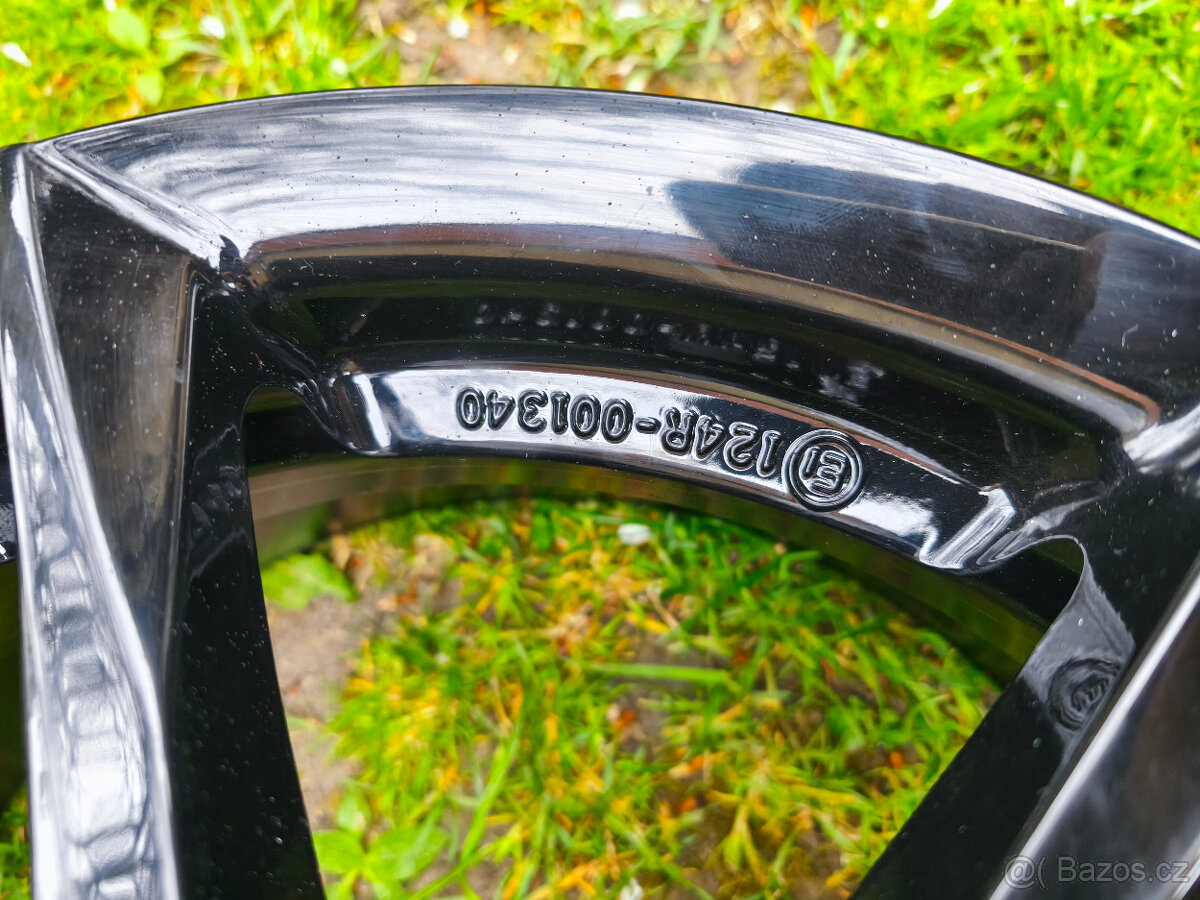 Nová alu kola originál Hyundai r15 5x114,3 i30 ix20 - 5