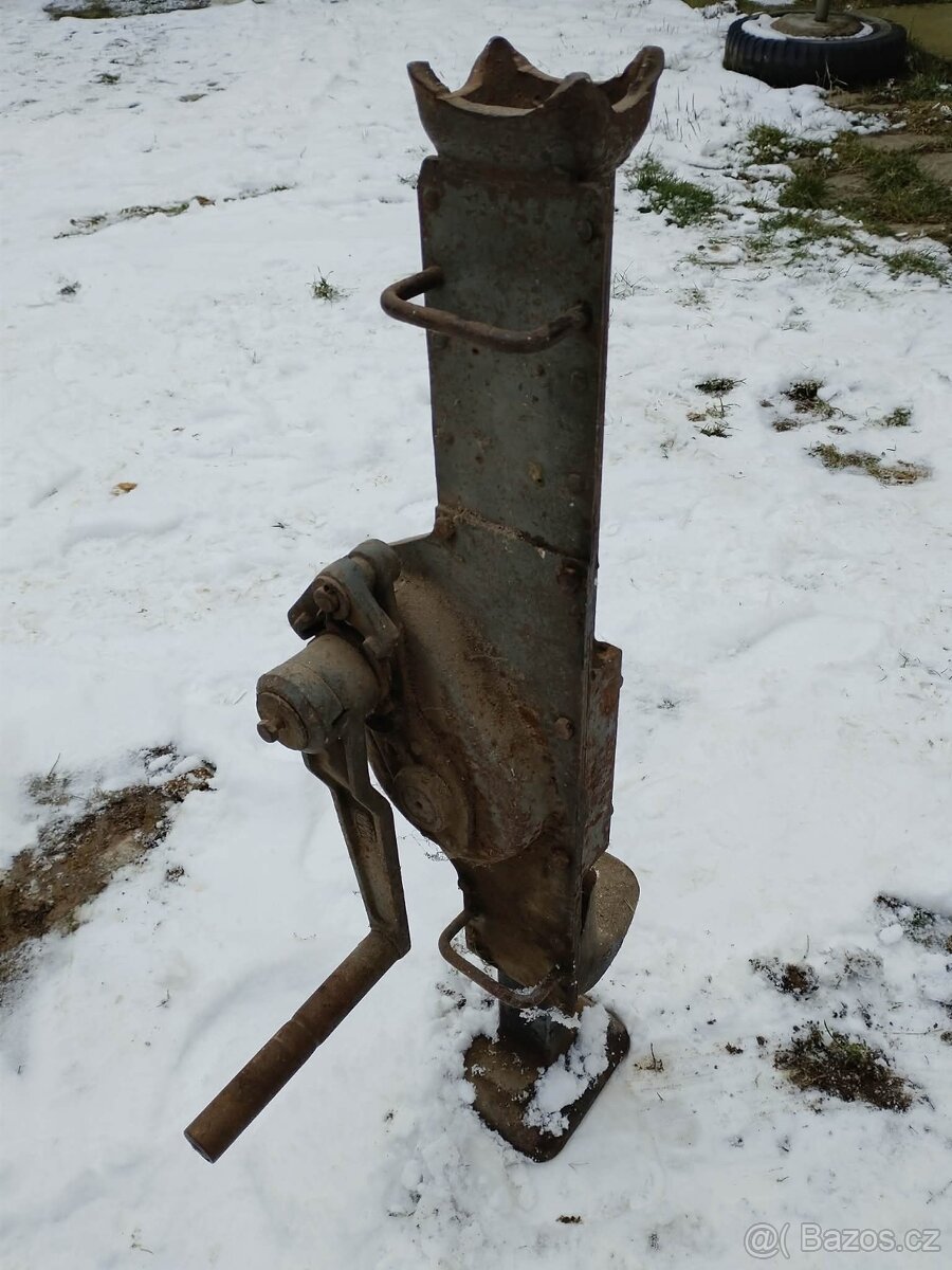 Různá technika. - 5