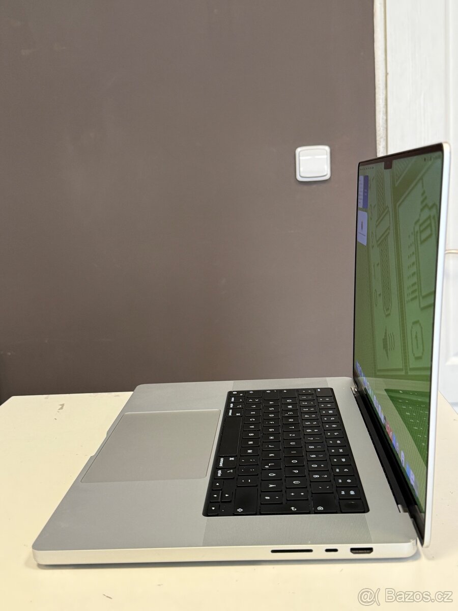 MacBook PRO 16” M1 PRO - 5