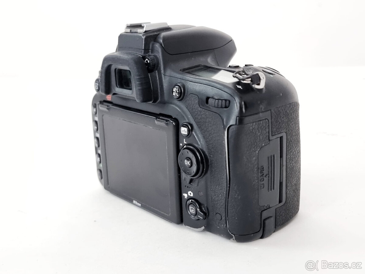NIKON D750 (nová závěrka) + GRIP + příslušenství - 5