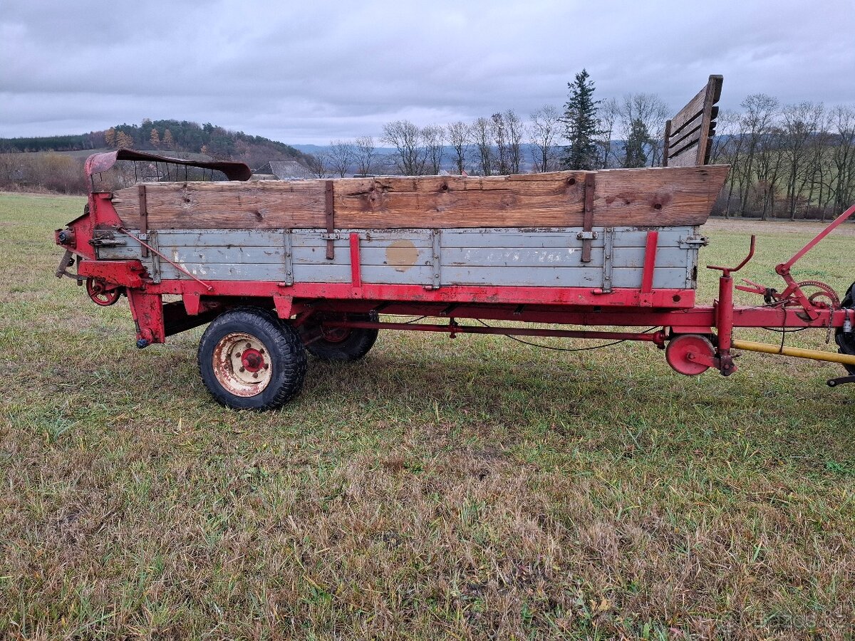 Rozmetadlo hnoje KRONE - 5